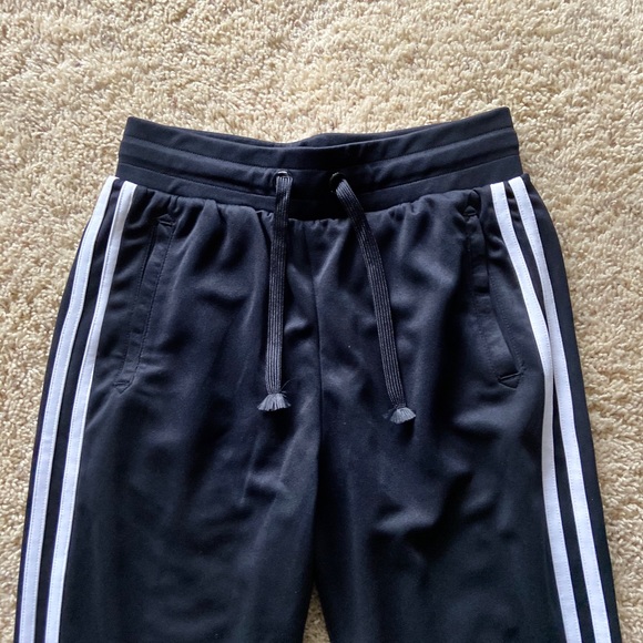 NWOT Joggers - Picture 4 of 5